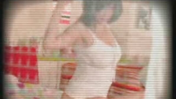 Zavallı Japon porn amatör türk kız öğrenci Ai Mizushima iki sınıf arkadaşına ait